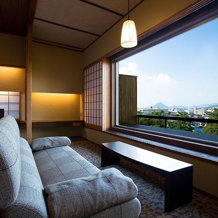 Kotohira Kadan Hotel Стая снимка