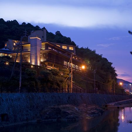 Kotohira Kadan Hotel Екстериор снимка