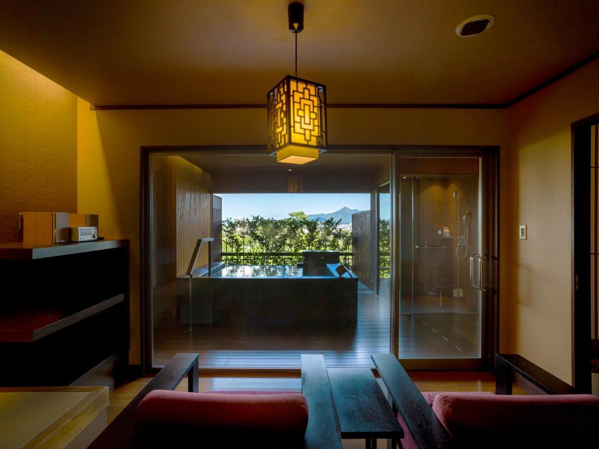 Kotohira Kadan Hotel Екстериор снимка